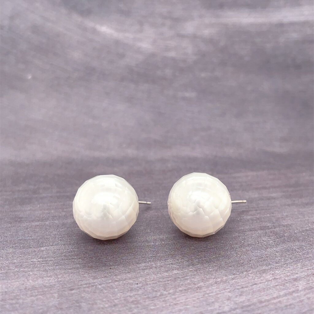 13.5mm white pearl stud earrings